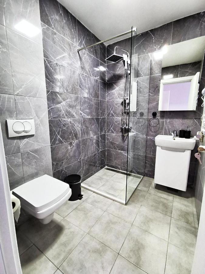 Guest Rooms Denicija Skopje Eksteriør bilde